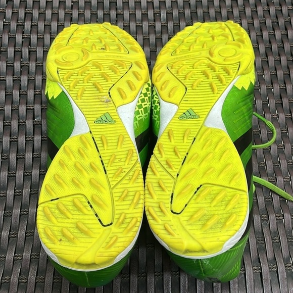 Adidas Predator LZ Lethal Zones TF US 12 Soccer Trainers ? ducks main image 8